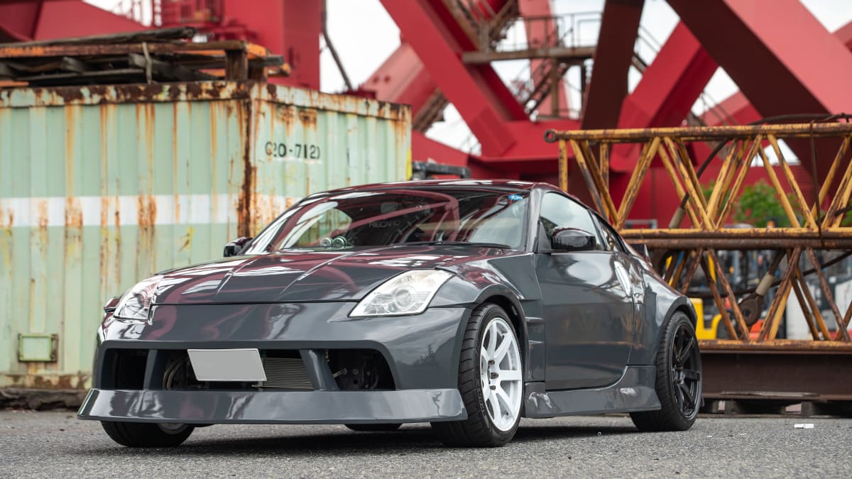 ニッサン Z33 フェアレディZ カスタムパーツ